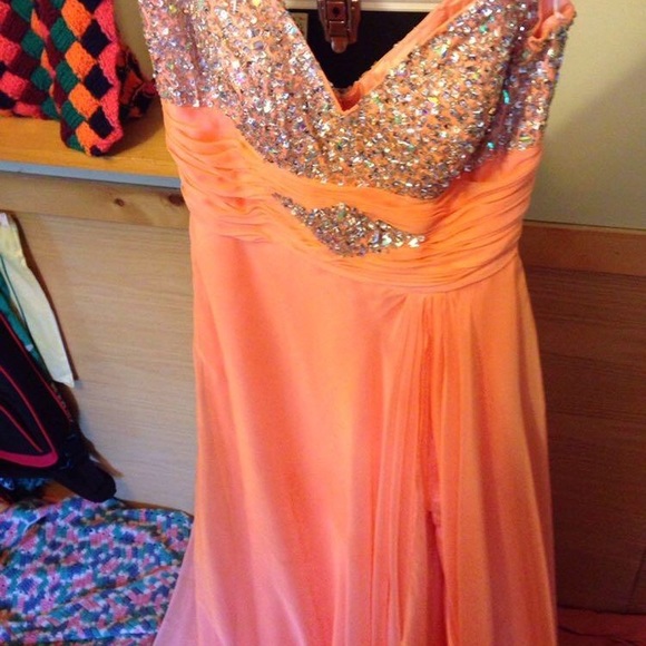 Prom dress - Picture 3 of 3